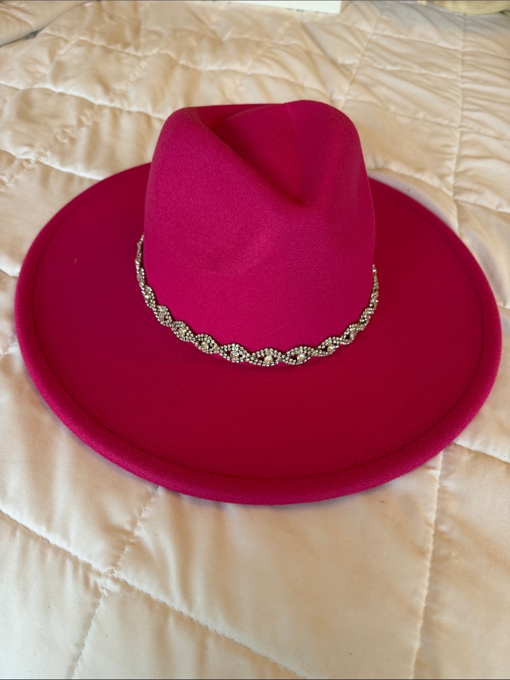 Fuchsia Wide-Brim Fedora Hat with Decorative Chain